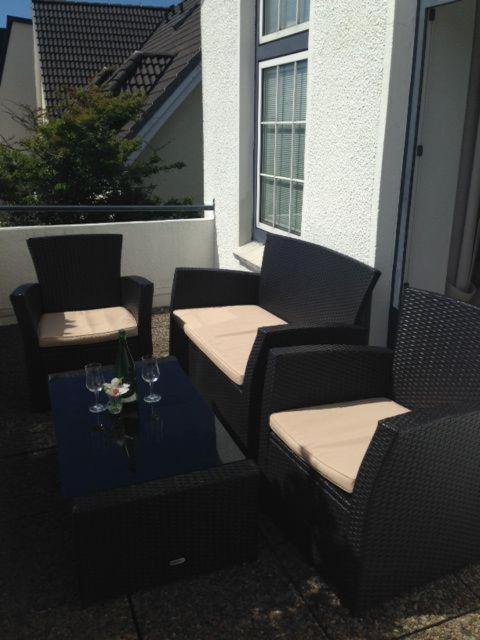 Appartement-5-Mit-Suedbalkon-In-Strandnaher-Lage-Baederstil-Villa-In-Wenningstedt-Sylt מראה חיצוני תמונה